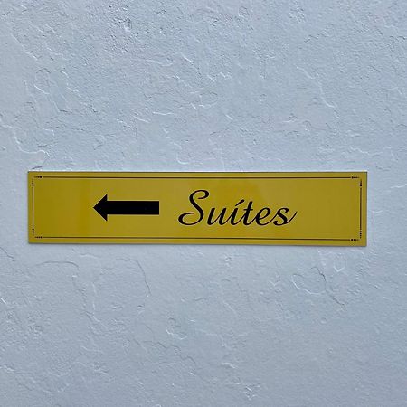 Kalug - Suite Casal Independente Em Guest House Ilheus Luaran gambar