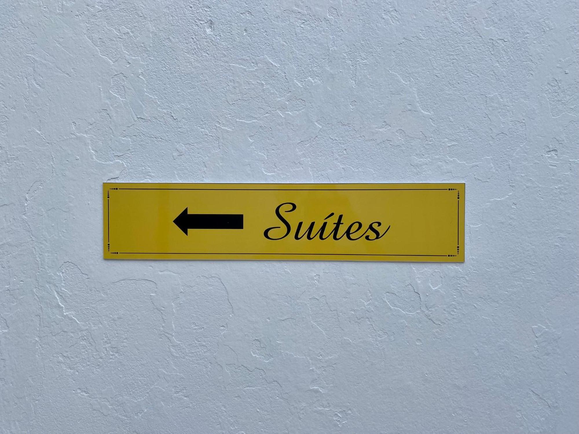 Kalug - Suite Casal Independente Em Guest House Ilheus Luaran gambar